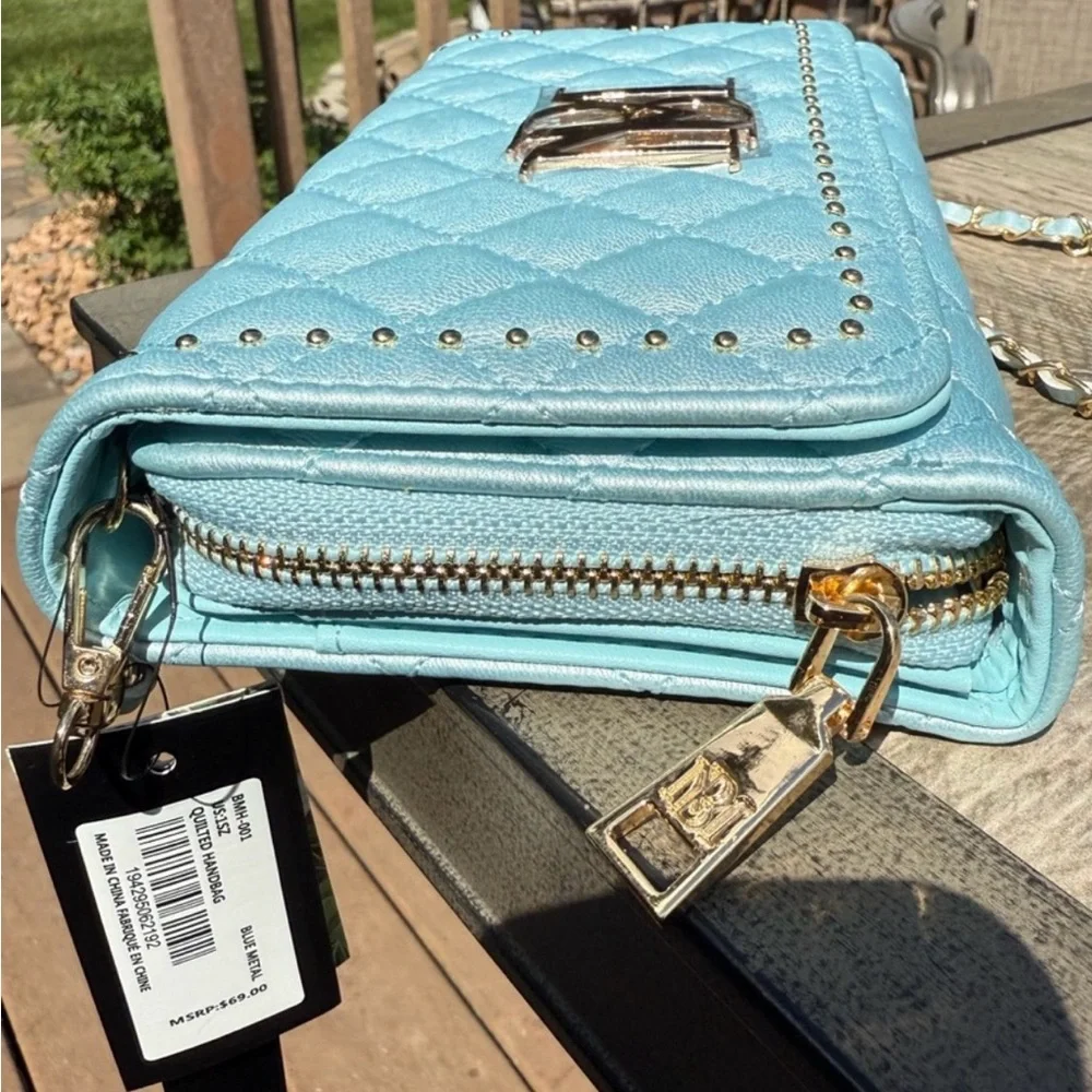 Badgley Mischka Pearl Blue Quilted Clutch with Chain Strap Crossbody Bag NEW - Picture 3 of 5